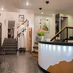 Schere Otel