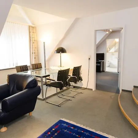 Hotell Schere 4*
